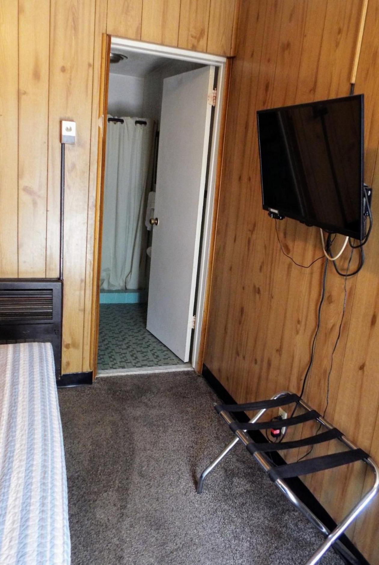 Davis Motel North Lima Bagian luar foto