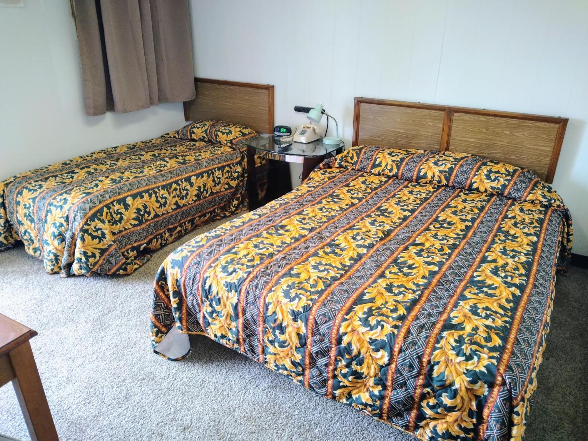 Davis Motel North Lima Bagian luar foto