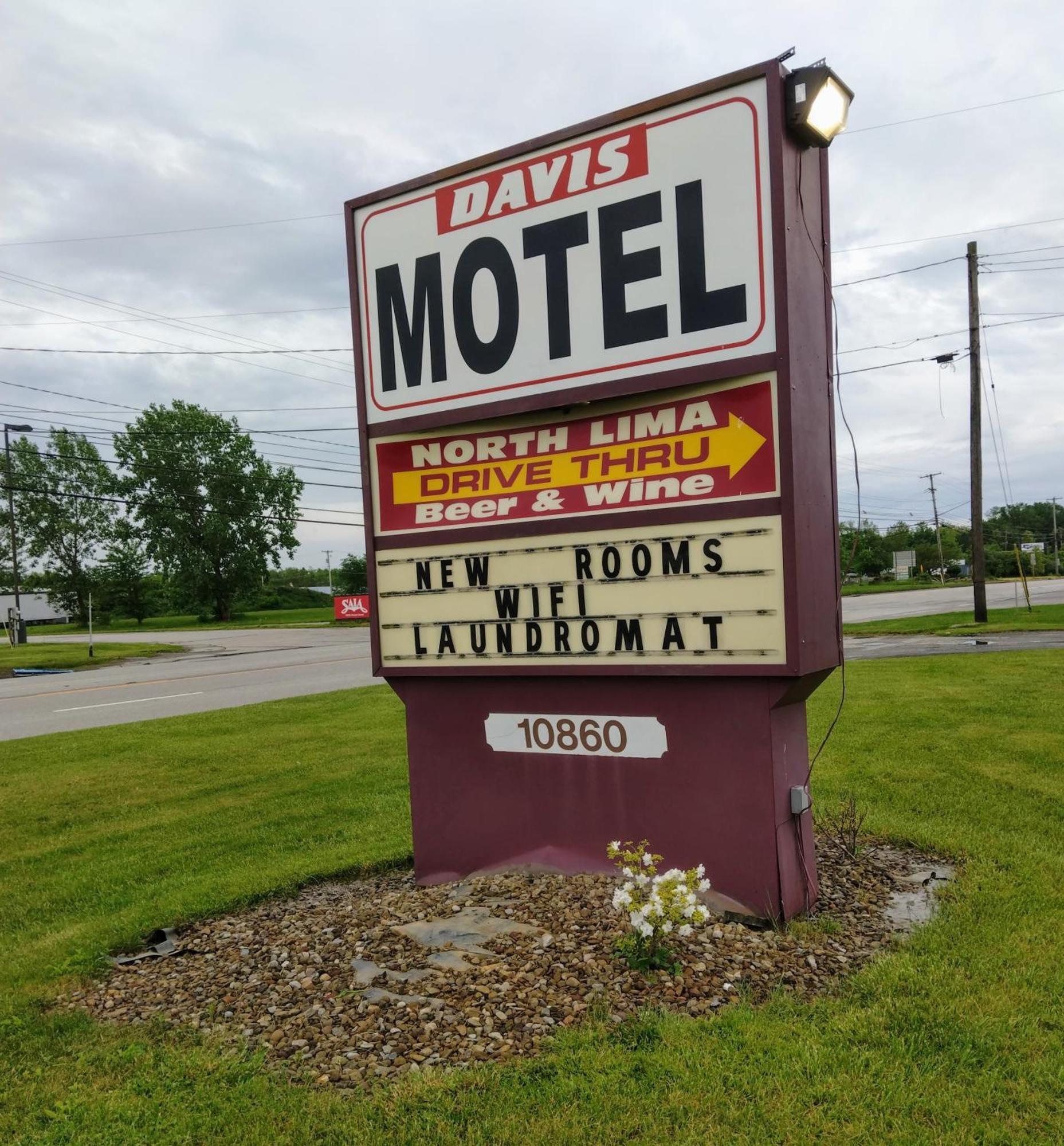 Davis Motel North Lima Bagian luar foto