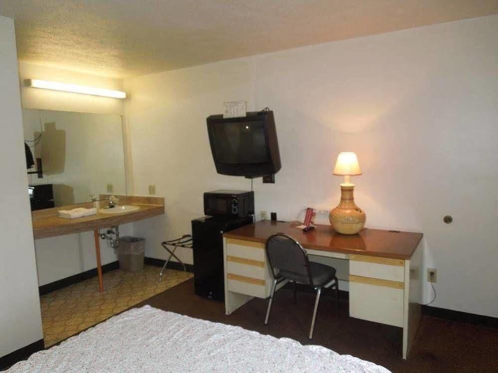 Davis Motel North Lima Bagian luar foto