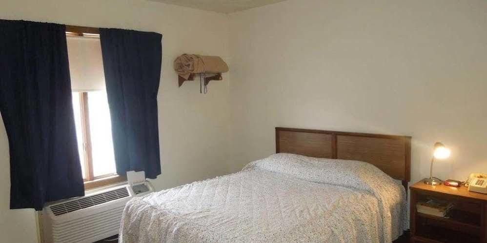 Davis Motel North Lima Bagian luar foto